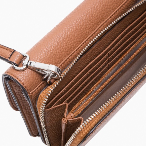 Avianna Pebble Mini Bag - Picture 3 of 3